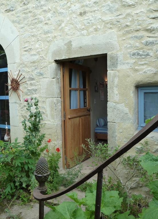 Le Vieux Velo Bed & Breakfast Chaptuzat Exterior photo