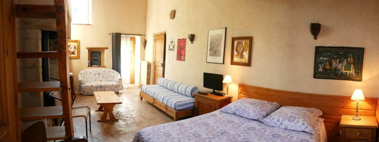Le Vieux Velo Bed & Breakfast Chaptuzat Exterior photo